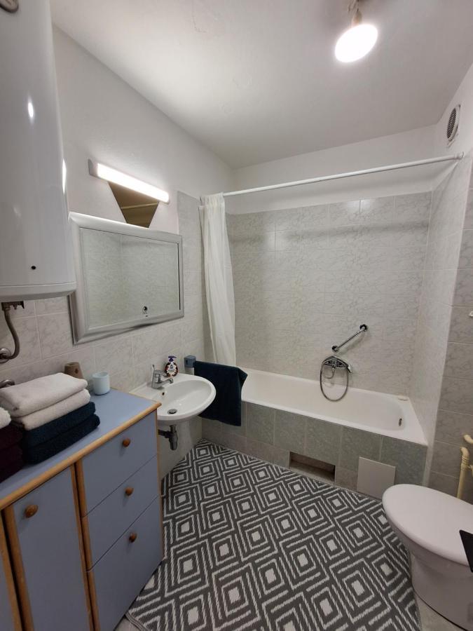 Two Bedroom Apartment Alma 扎达尔 外观 照片